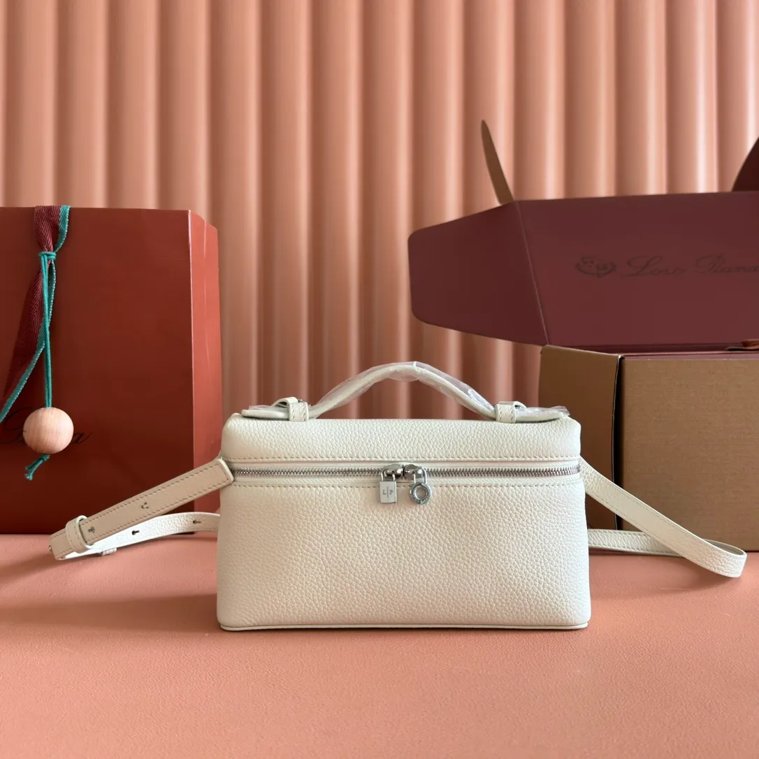 💋💋💋【Original leather configuration counter complete package】 𝐋𝐨𝐫𝐨 𝐏𝐢𝐚𝐧@ Extra pocket L19 series handbag/crossbody bag📦